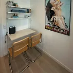 Renovated With Sea View In Skastrup * 博恩瑟