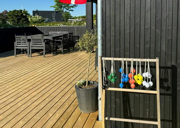 Renovated With Sea View In Skastrup Holiday home *